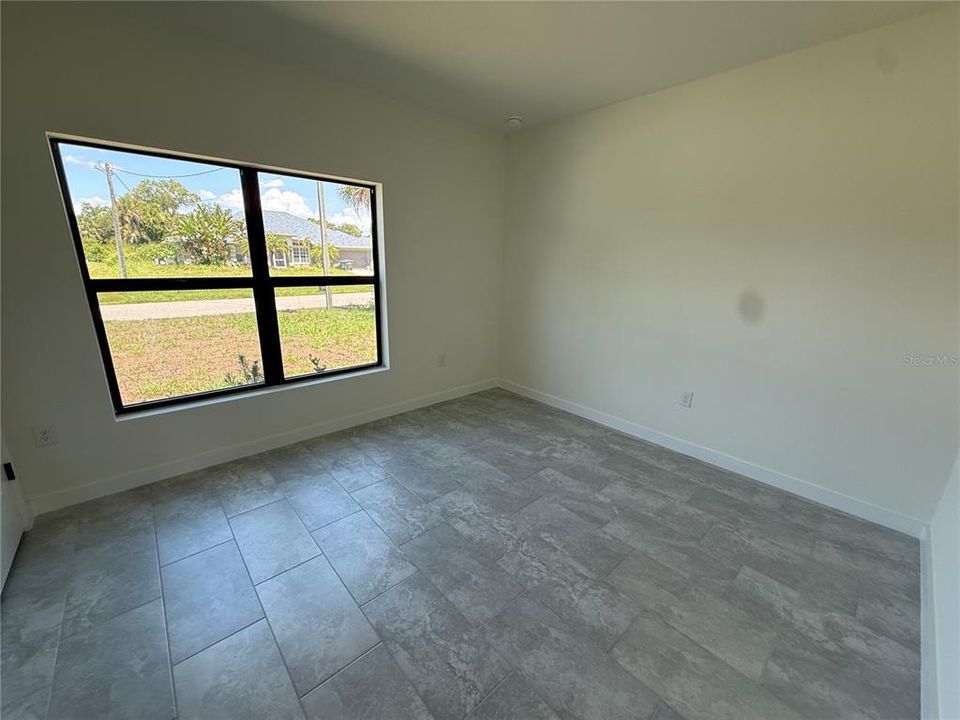 En Renta: $2,100 (3 camas, 2 baños, 1706 Pies cuadrados)