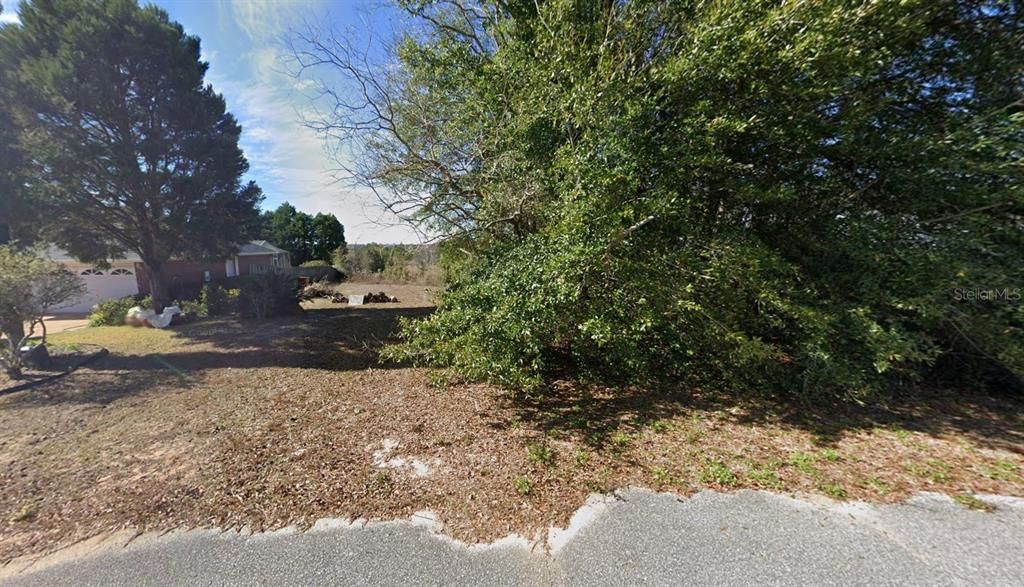 待售: $79,999 (0.26 acres)