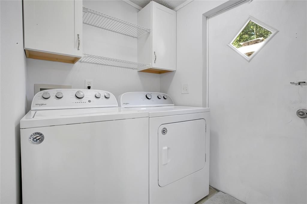 En Venta: $320,000 (3 camas, 2 baños, 920 Pies cuadrados)