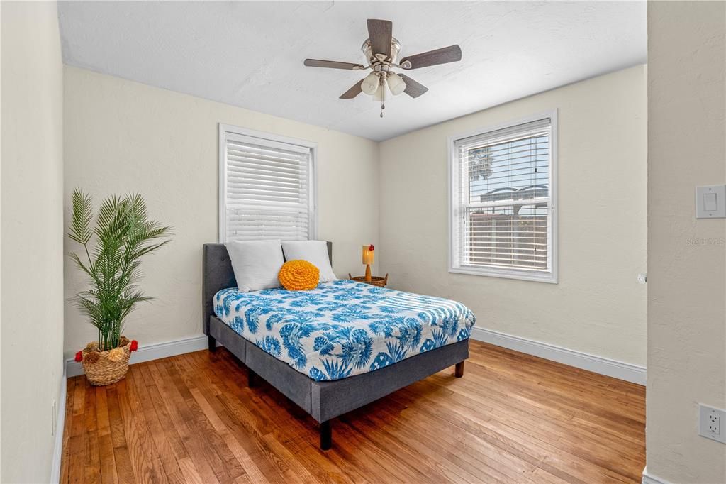 En Venta: $329,000 (2 camas, 2 baños, 1004 Pies cuadrados)