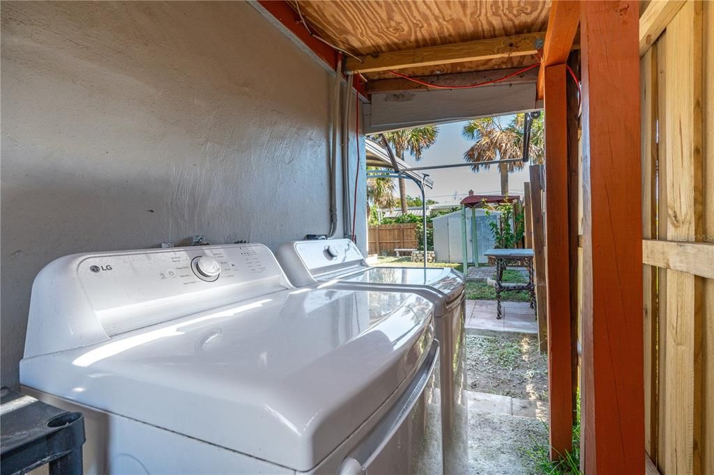En Venta: $329,000 (2 camas, 2 baños, 1004 Pies cuadrados)