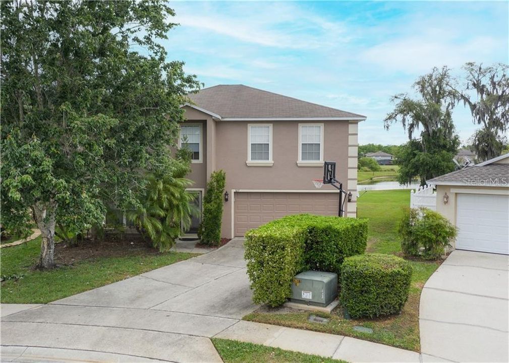 En Venta: $475,000 (4 camas, 2 baños, 2476 Pies cuadrados)