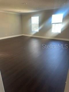 En Venta: $475,000 (4 camas, 2 baños, 2476 Pies cuadrados)