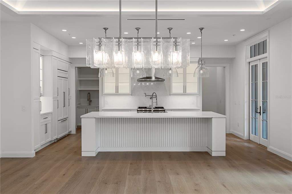 For Sale: $8,995,000 (5 beds, 5 baths, 4742 Square Feet)