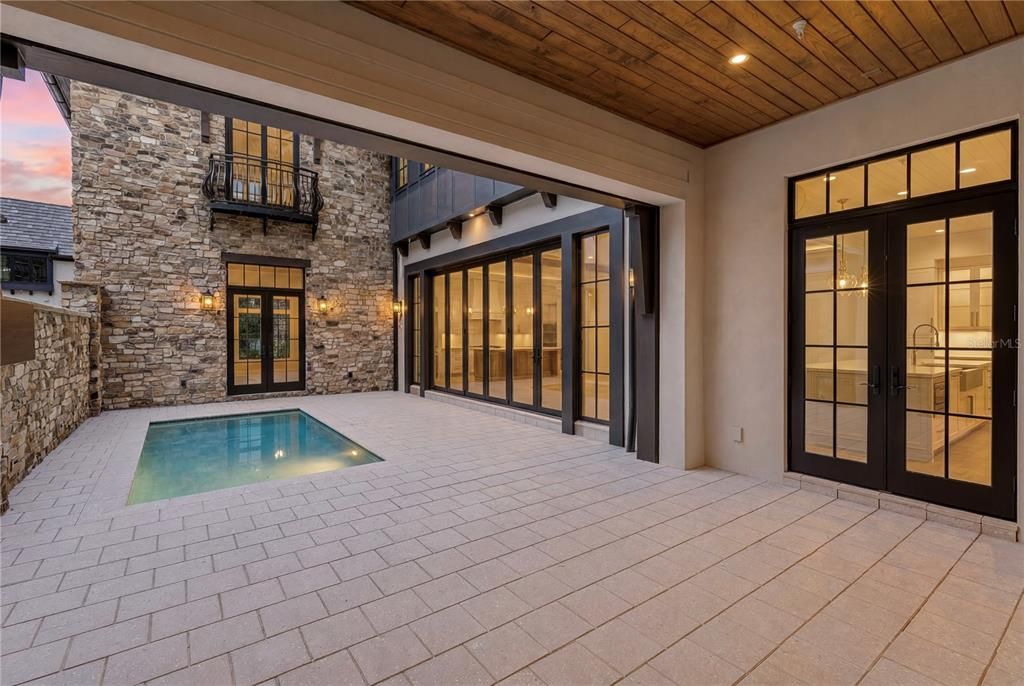 For Sale: $8,995,000 (5 beds, 5 baths, 4742 Square Feet)