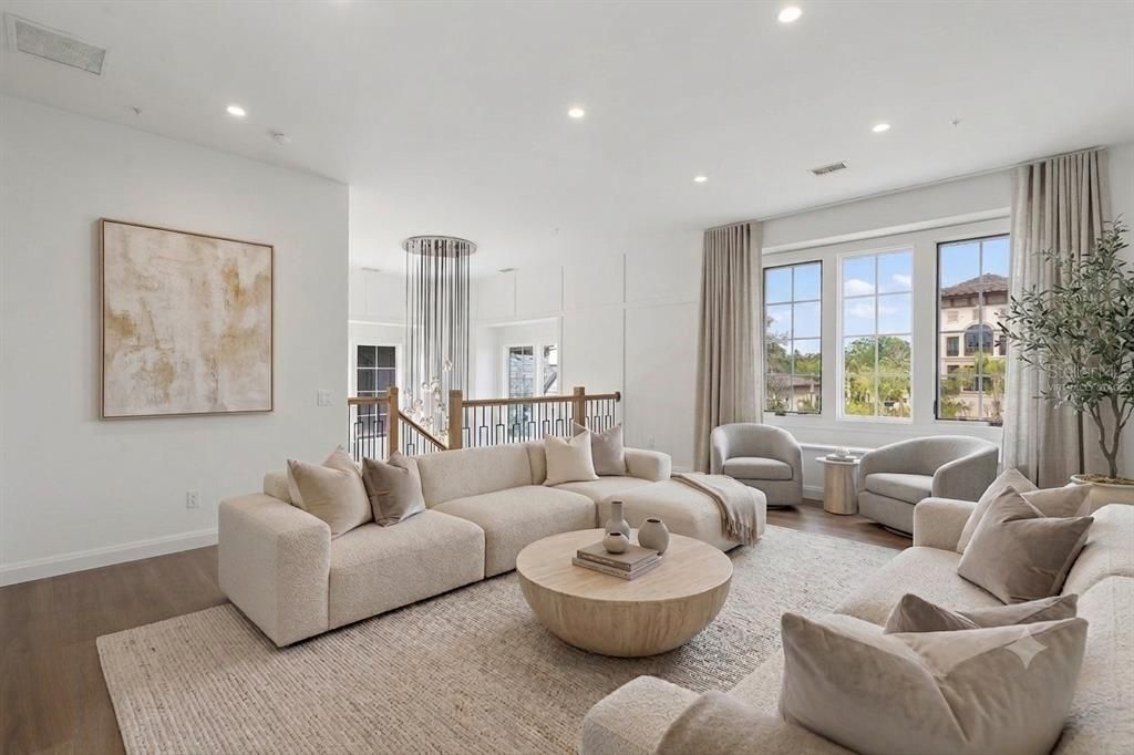 For Sale: $8,995,000 (5 beds, 5 baths, 4742 Square Feet)