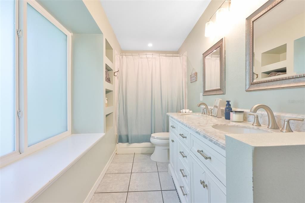 For Sale: $330,000 (4 beds, 2 baths, 1910 Square Feet)