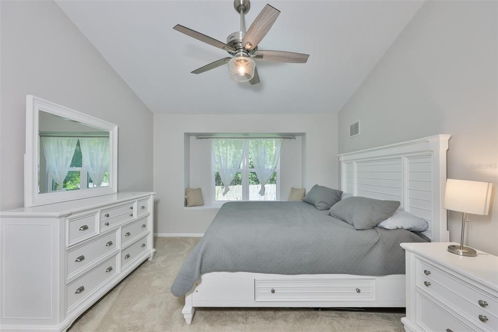 For Sale: $330,000 (4 beds, 2 baths, 1910 Square Feet)
