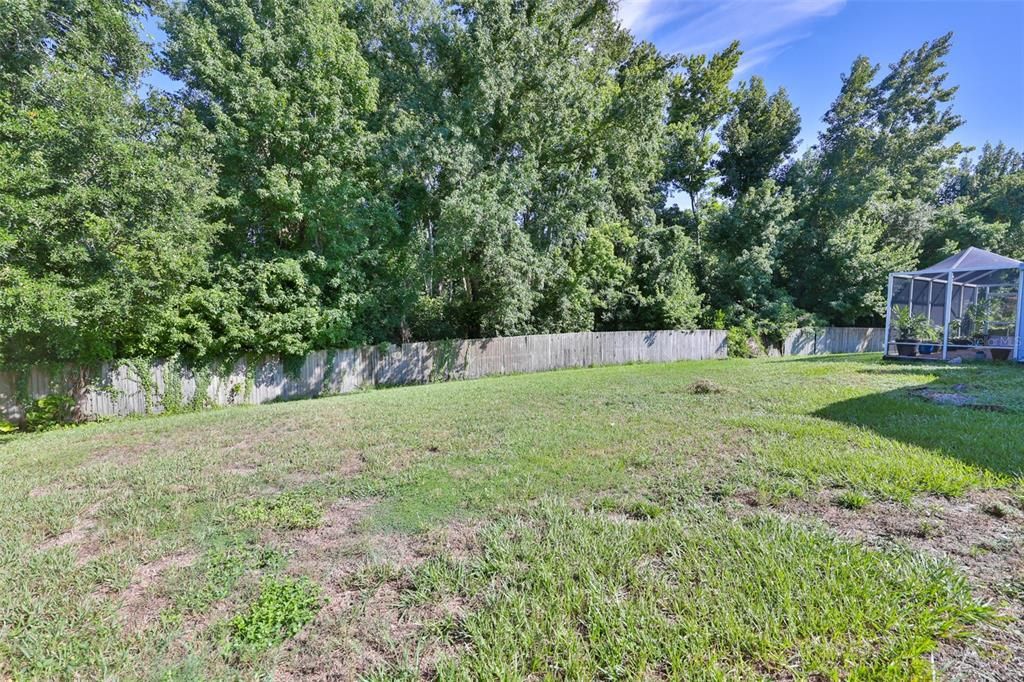 For Sale: $330,000 (4 beds, 2 baths, 1910 Square Feet)