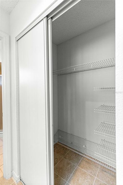 En Venta: $179,900 (2 camas, 2 baños, 988 Pies cuadrados)
