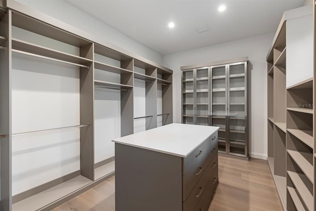 En Venta: $8,395,000 (4 camas, 4 baños, 4592 Pies cuadrados)