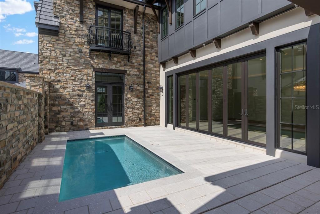 En Venta: $8,395,000 (4 camas, 4 baños, 4592 Pies cuadrados)