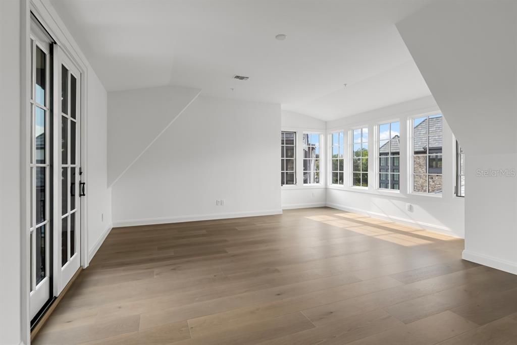 En Venta: $8,395,000 (4 camas, 4 baños, 4592 Pies cuadrados)