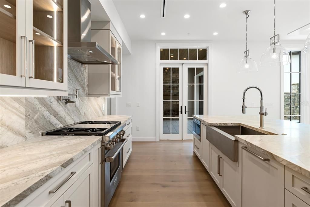 En Venta: $8,395,000 (4 camas, 4 baños, 4592 Pies cuadrados)