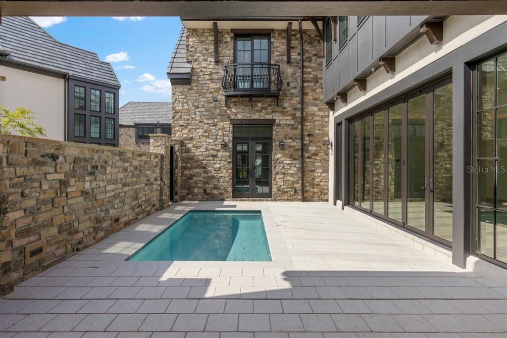 En Venta: $8,395,000 (4 camas, 4 baños, 4592 Pies cuadrados)