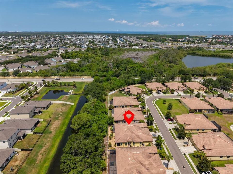 Active With Contract: $310,000 (2 beds, 2 baths, 1523 Square Feet)