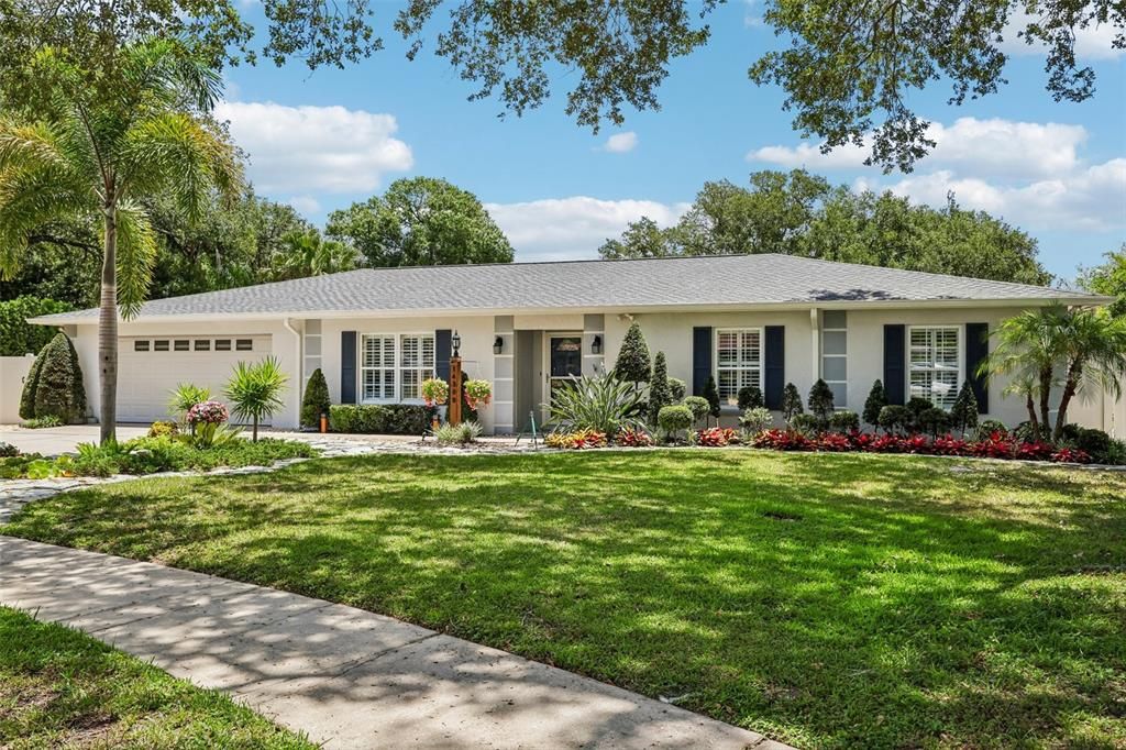 Activo con contrato: $599,000 (4 camas, 2 baños, 2168 Pies cuadrados)