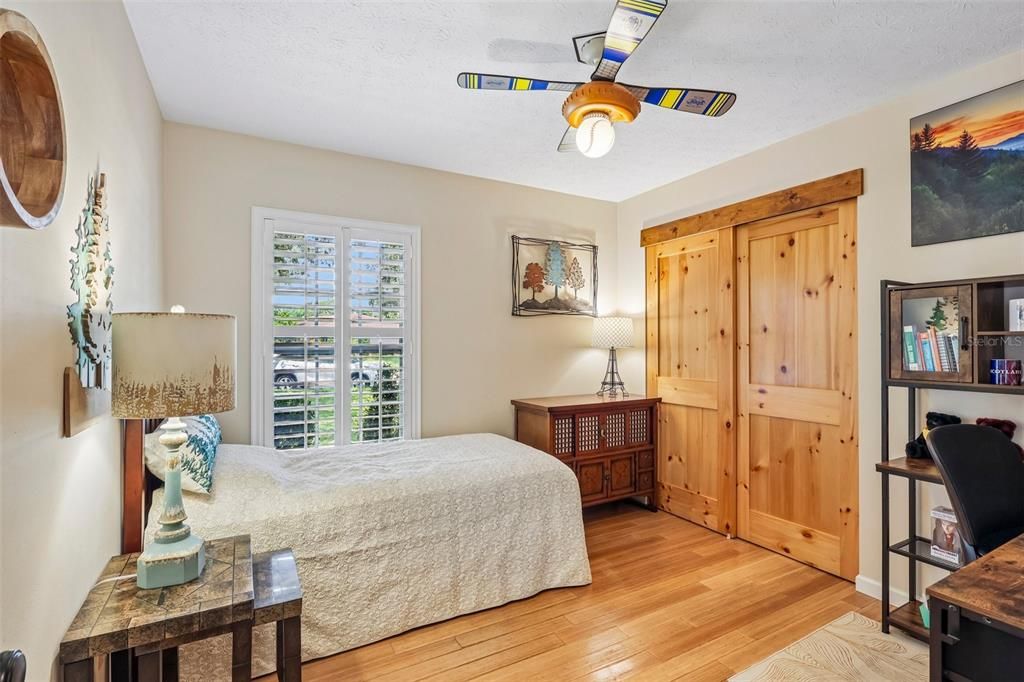 Activo con contrato: $599,000 (4 camas, 2 baños, 2168 Pies cuadrados)