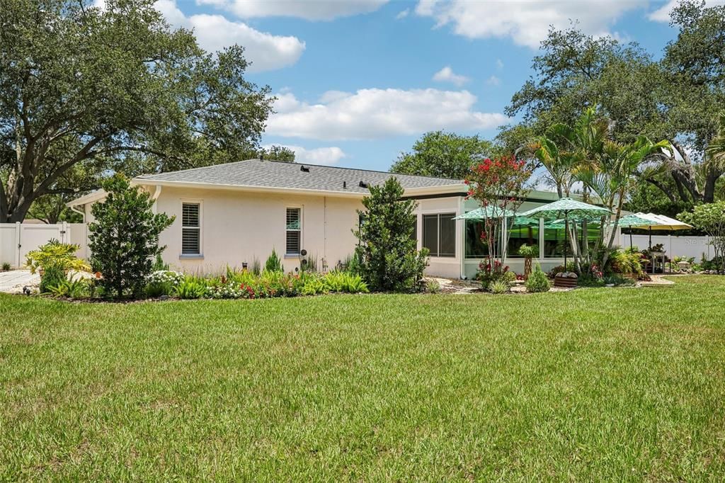 Activo con contrato: $599,000 (4 camas, 2 baños, 2168 Pies cuadrados)