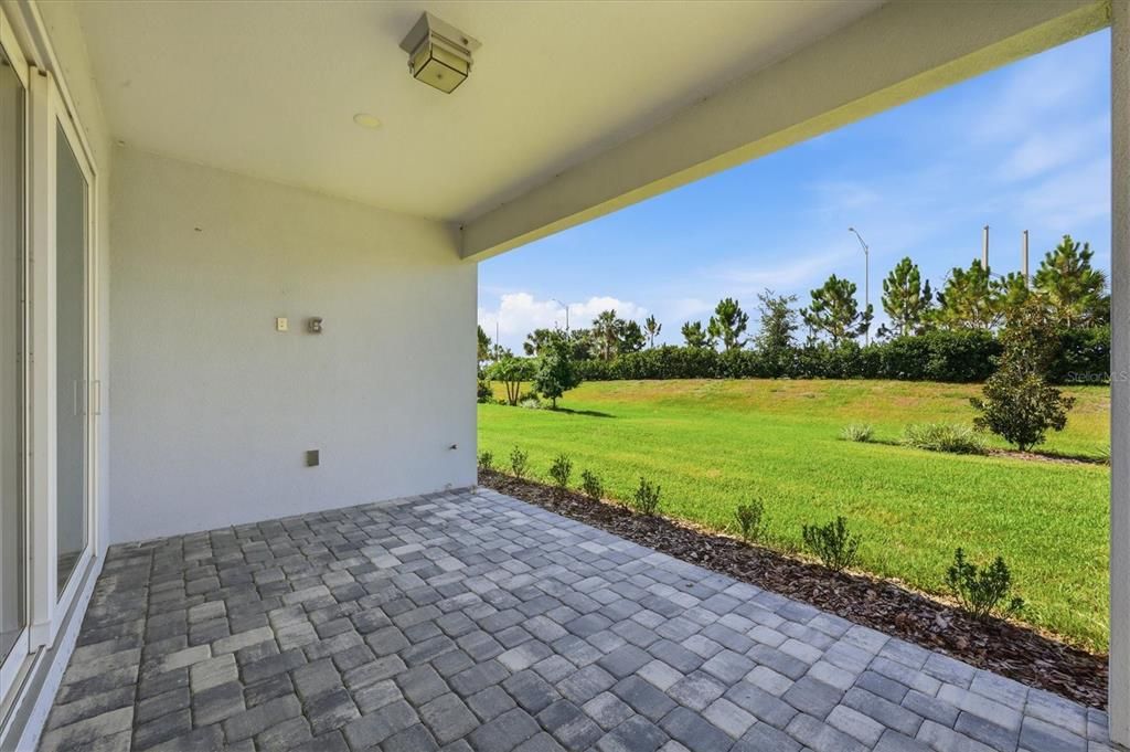 В аренду: $3,800 (2 спален, 2 ванн, 1798 Квадратных фут)