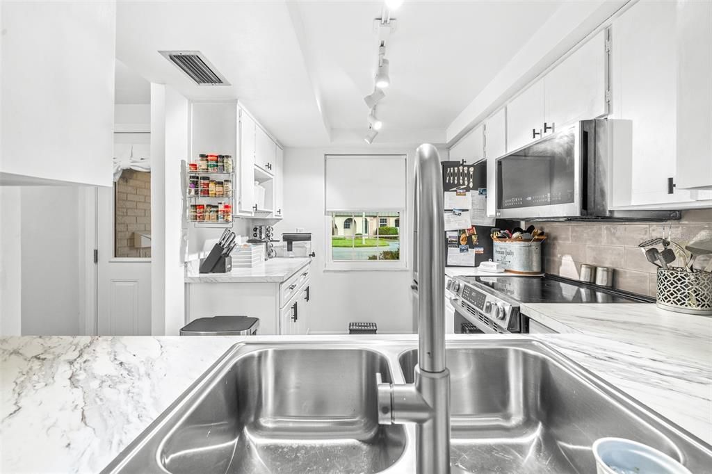 En Venta: $69,900 (2 camas, 2 baños, 1050 Pies cuadrados)