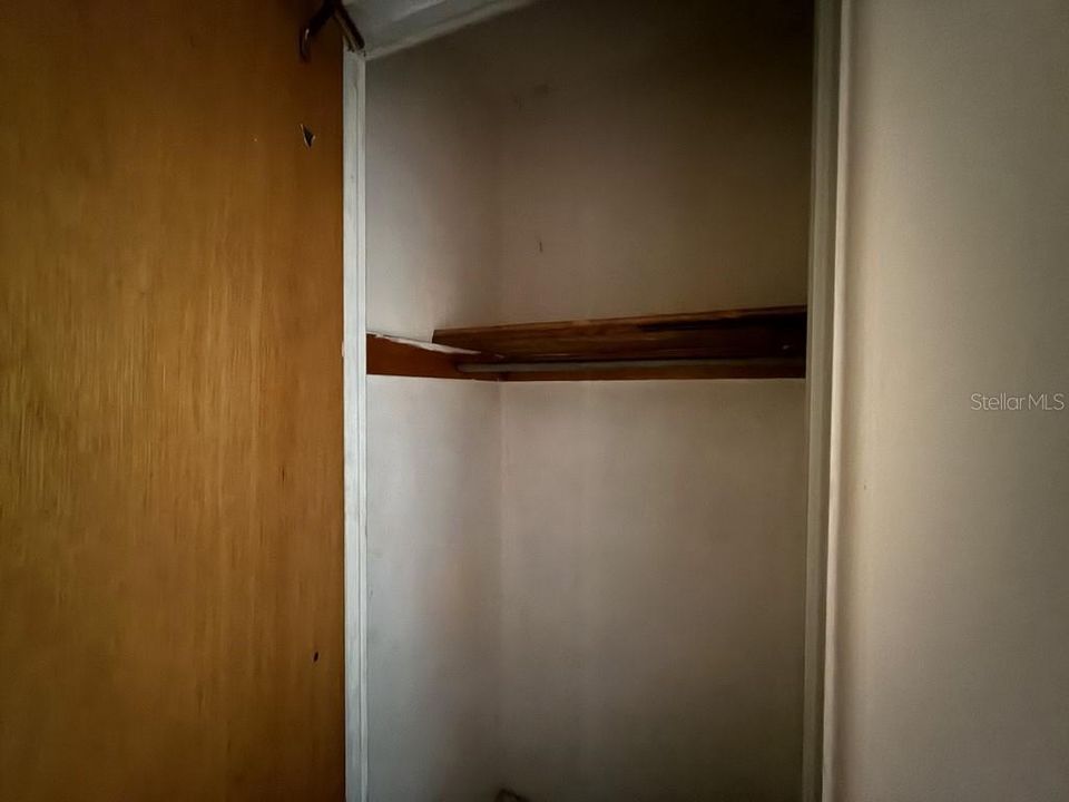На продажу: $259,900 (4 спален, 1 ванн, 1830 Квадратных фут)