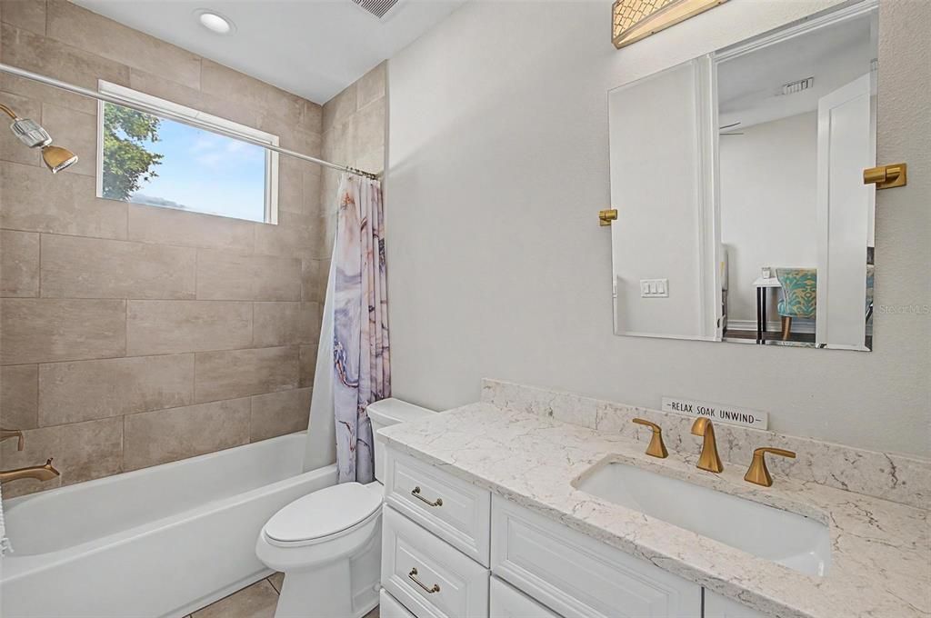 For Sale: $525,000 (3 beds, 3 baths, 1459 Square Feet)