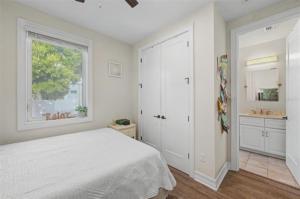 For Sale: $525,000 (3 beds, 3 baths, 1459 Square Feet)