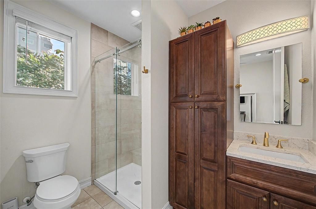 For Sale: $525,000 (3 beds, 3 baths, 1459 Square Feet)