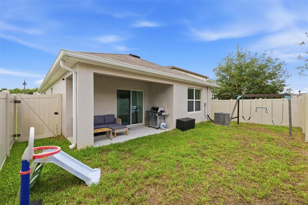 For Rent: $2,500 (3 beds, 2 baths, 1546 Square Feet)
