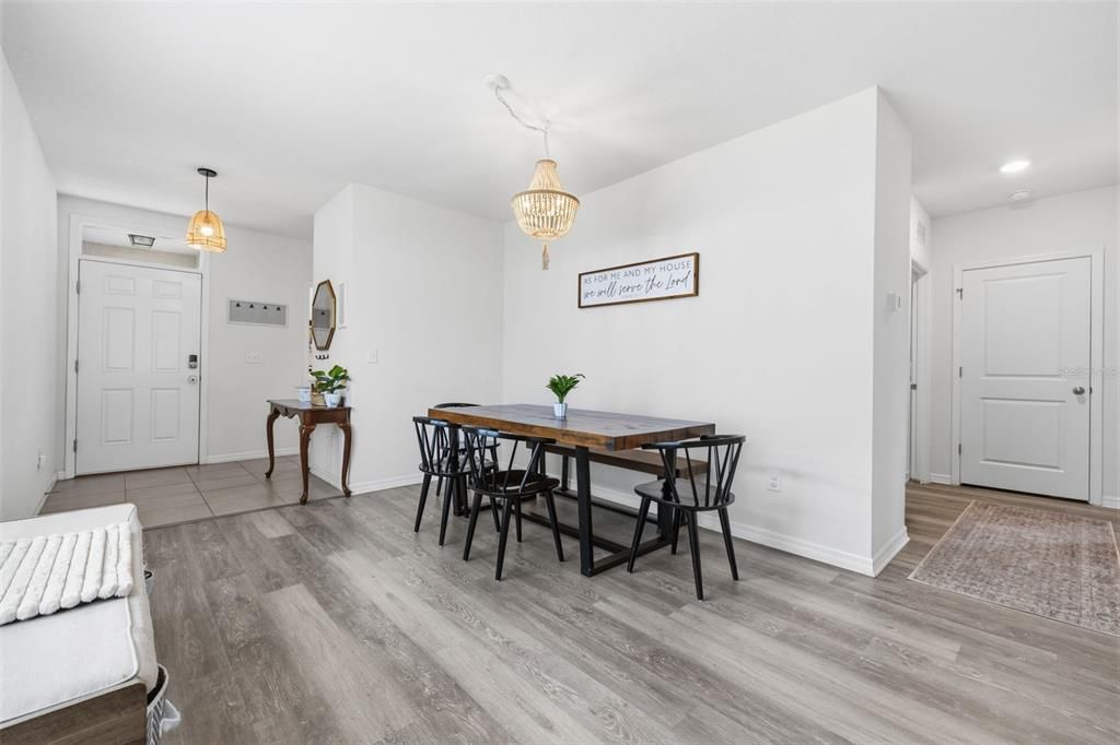 For Rent: $2,500 (3 beds, 2 baths, 1546 Square Feet)