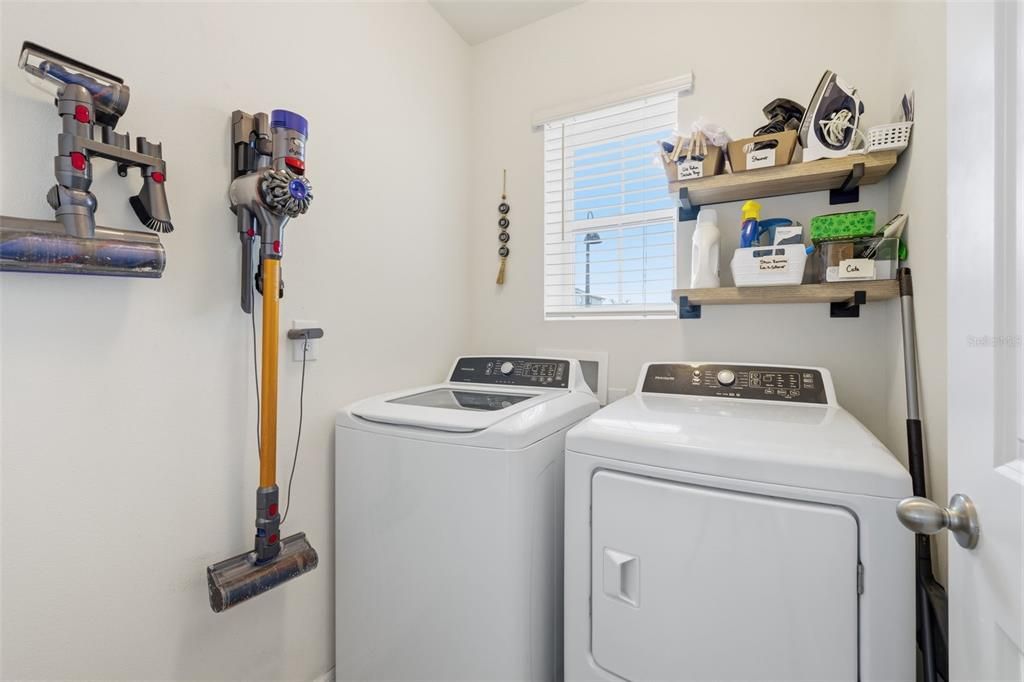 For Rent: $2,500 (3 beds, 2 baths, 1546 Square Feet)