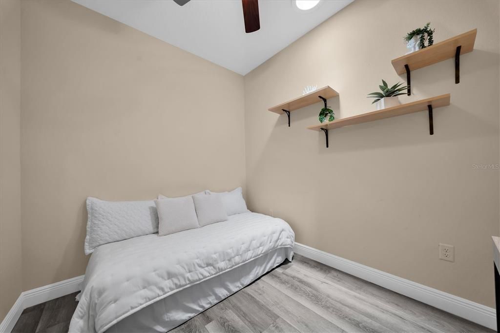 Activo con contrato: $265,900 (2 camas, 2 baños, 1254 Pies cuadrados)