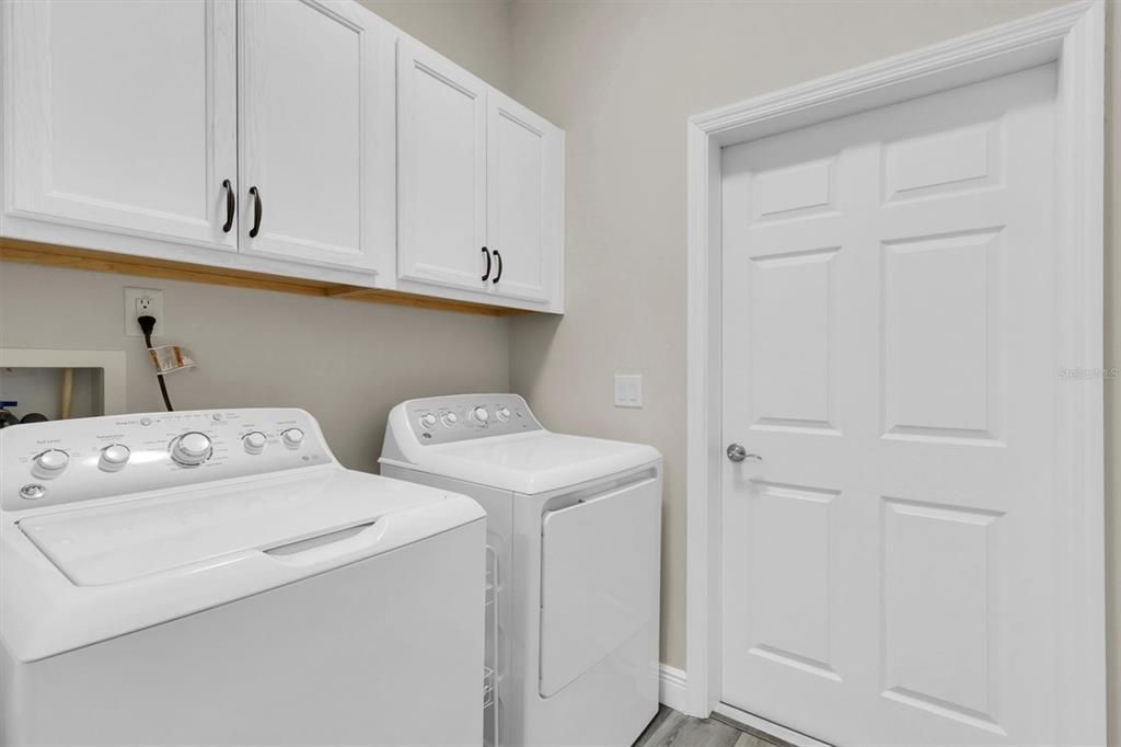 Activo con contrato: $265,900 (2 camas, 2 baños, 1254 Pies cuadrados)
