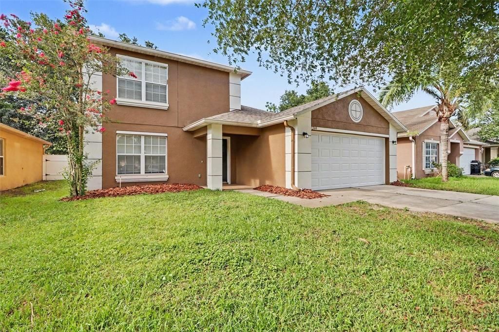 For Sale: $474,900 (5 beds, 2 baths, 3040 Square Feet)