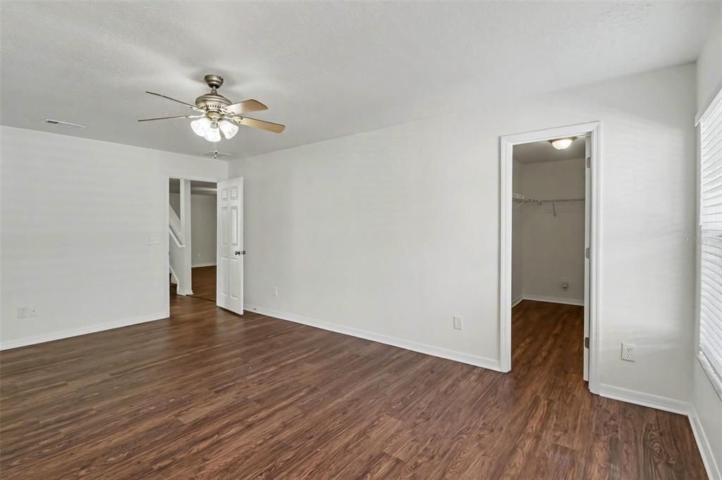 For Sale: $474,900 (5 beds, 2 baths, 3040 Square Feet)