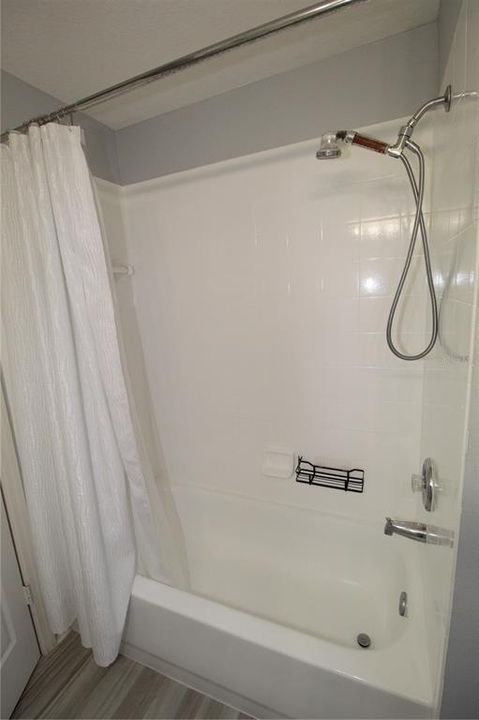 В аренду: $3,500 (3 спален, 2 ванн, 1915 Квадратных фут)