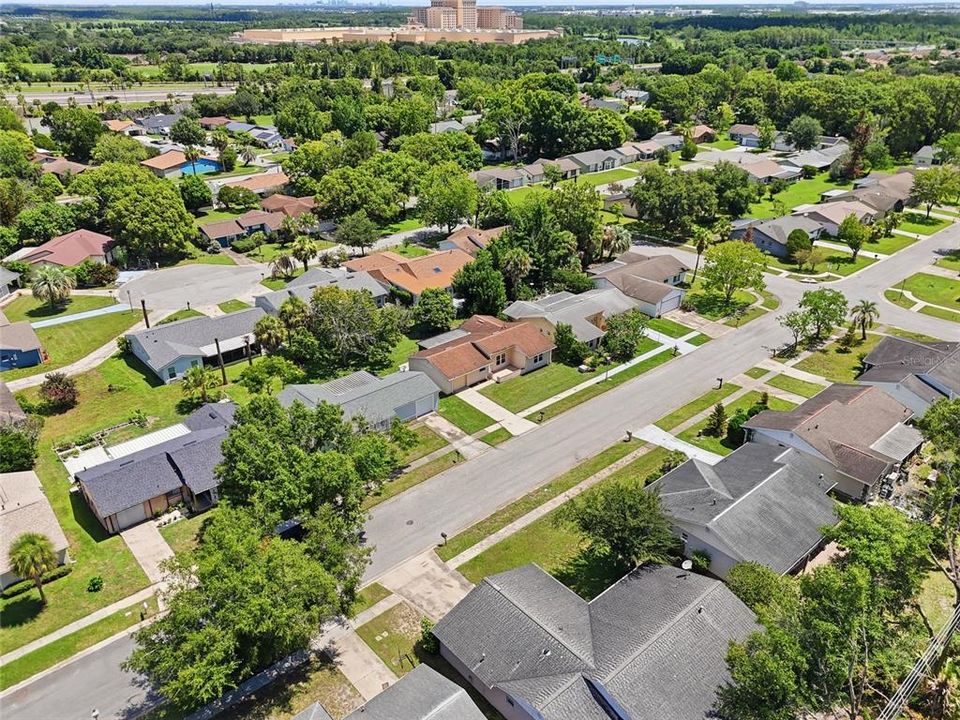 На продажу: $339,900 (2 спален, 2 ванн, 1268 Квадратных фут)