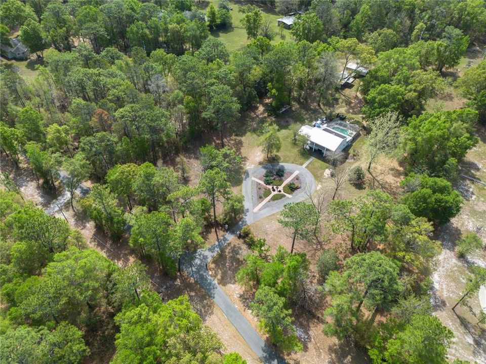 Vendido Recientemente: $800,000 (3 camas, 3 baños, 2106 Pies cuadrados)