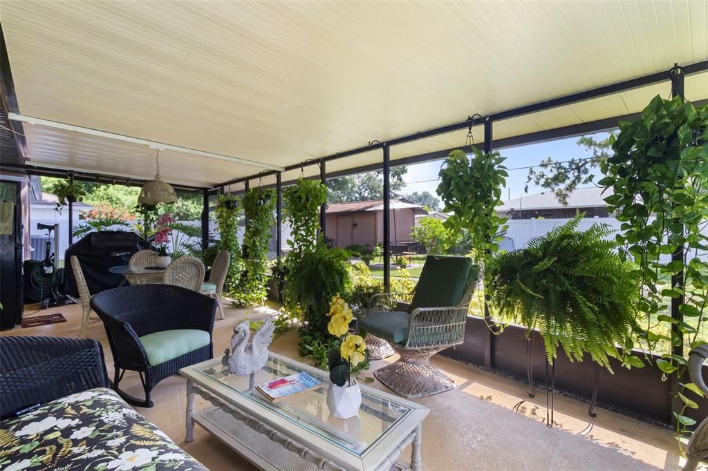 Activo con contrato: $239,500 (2 camas, 2 baños, 1413 Pies cuadrados)