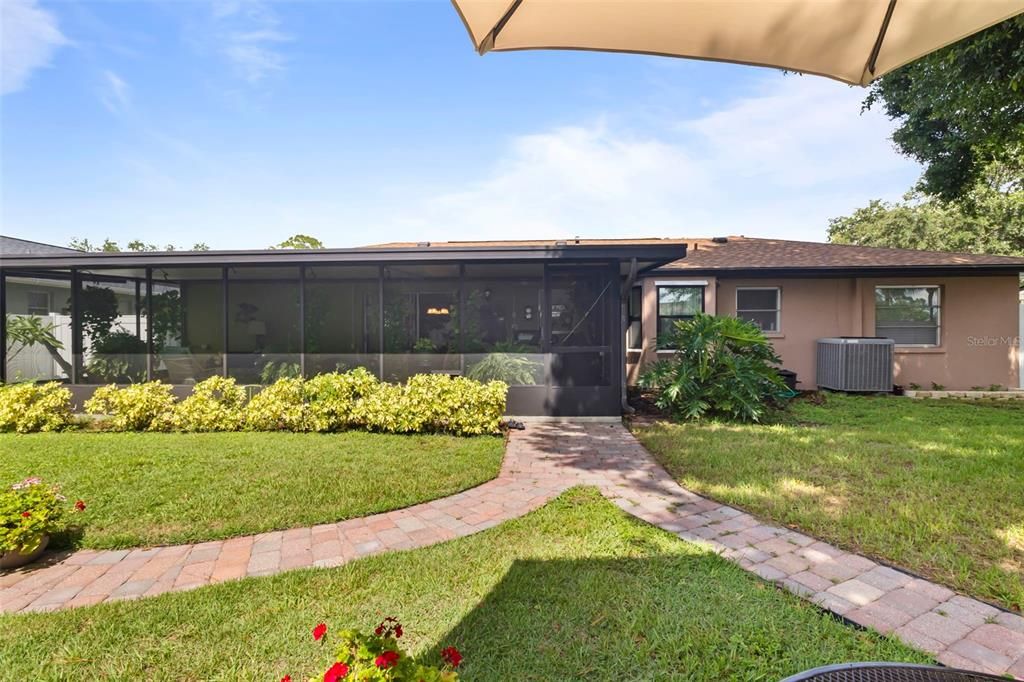Activo con contrato: $239,500 (2 camas, 2 baños, 1413 Pies cuadrados)