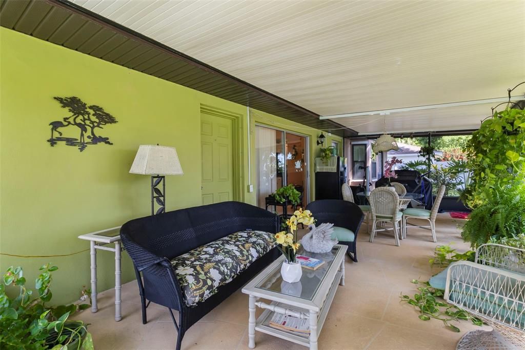 Activo con contrato: $239,500 (2 camas, 2 baños, 1413 Pies cuadrados)