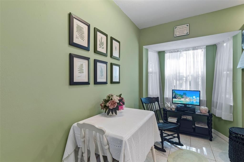 Activo con contrato: $239,500 (2 camas, 2 baños, 1413 Pies cuadrados)
