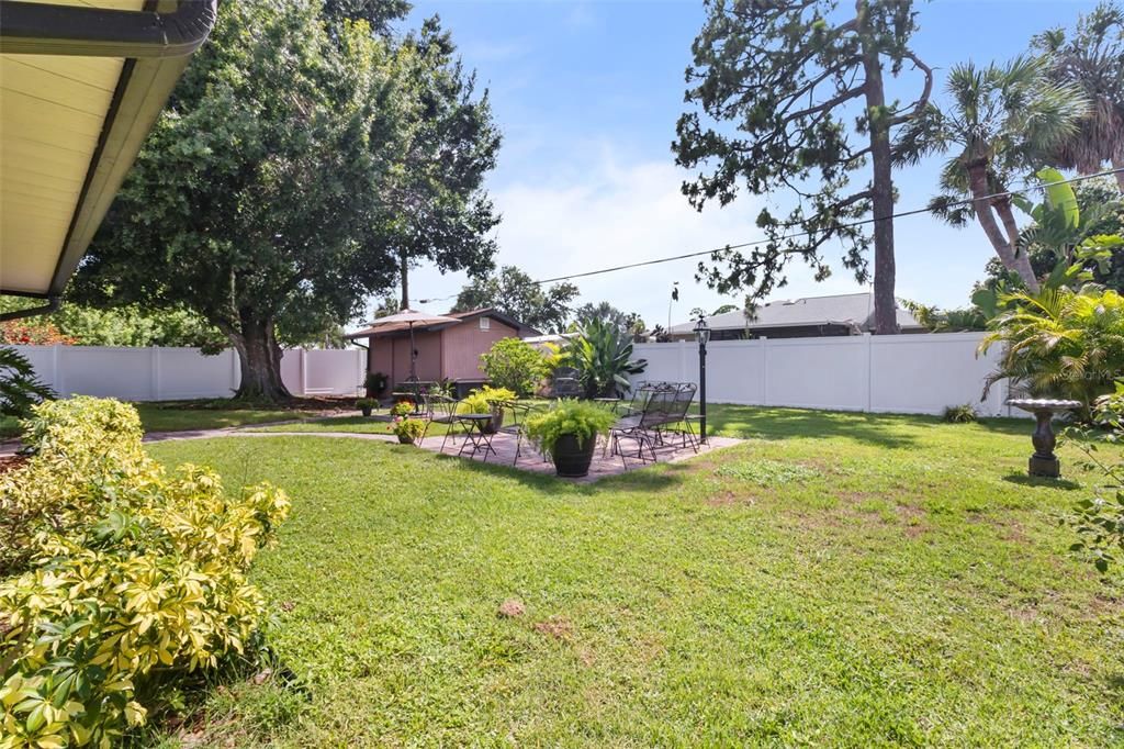 Activo con contrato: $239,500 (2 camas, 2 baños, 1413 Pies cuadrados)