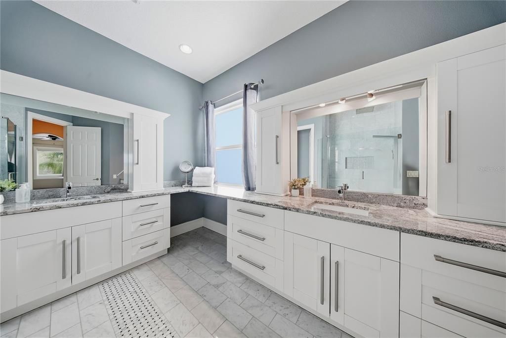For Sale: $1,890,000 (4 beds, 3 baths, 3786 Square Feet)