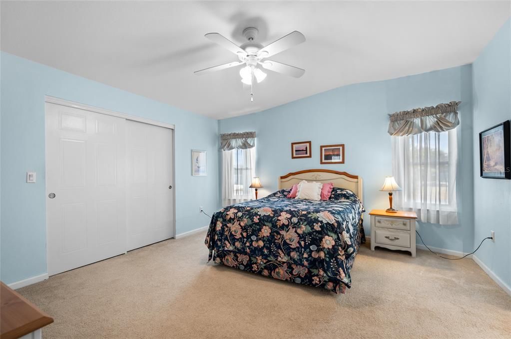 For Sale: $225,000 (3 beds, 2 baths, 1566 Square Feet)