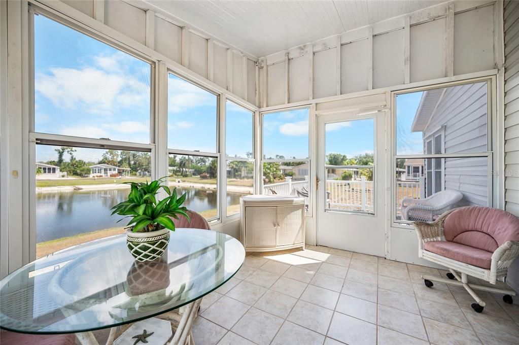 For Sale: $225,000 (3 beds, 2 baths, 1566 Square Feet)