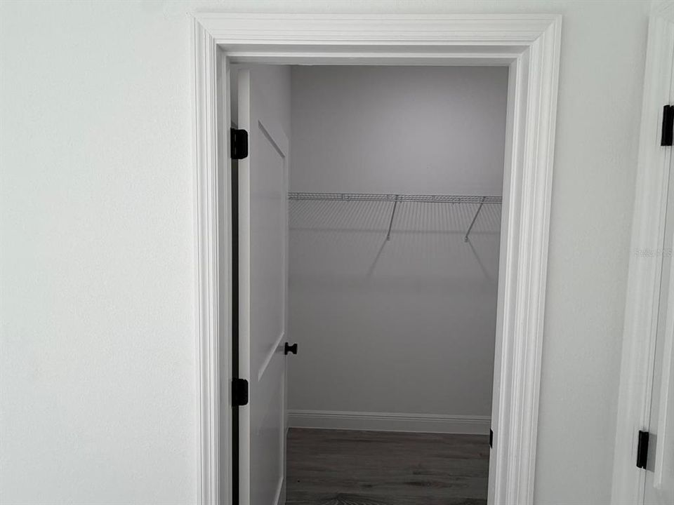 В аренду: $2,000 (4 спален, 2 ванн, 1776 Квадратных фут)