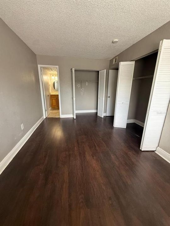 For Rent: $1,450 (2 beds, 2 baths, 976 Square Feet)
