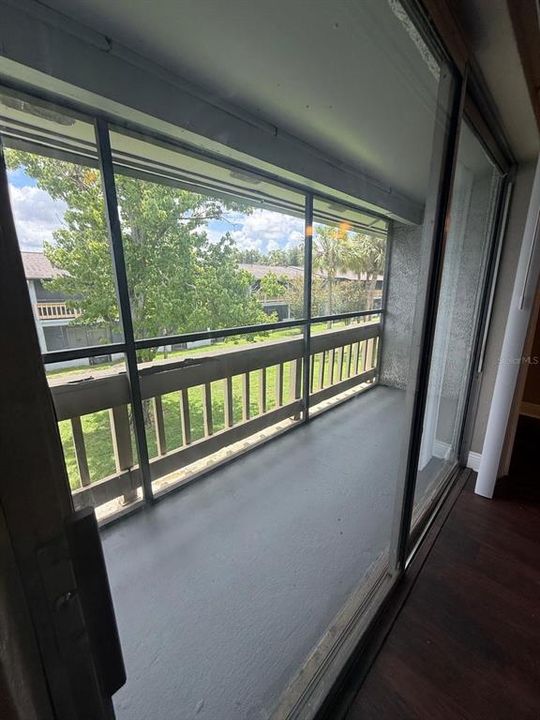 For Rent: $1,450 (2 beds, 2 baths, 976 Square Feet)